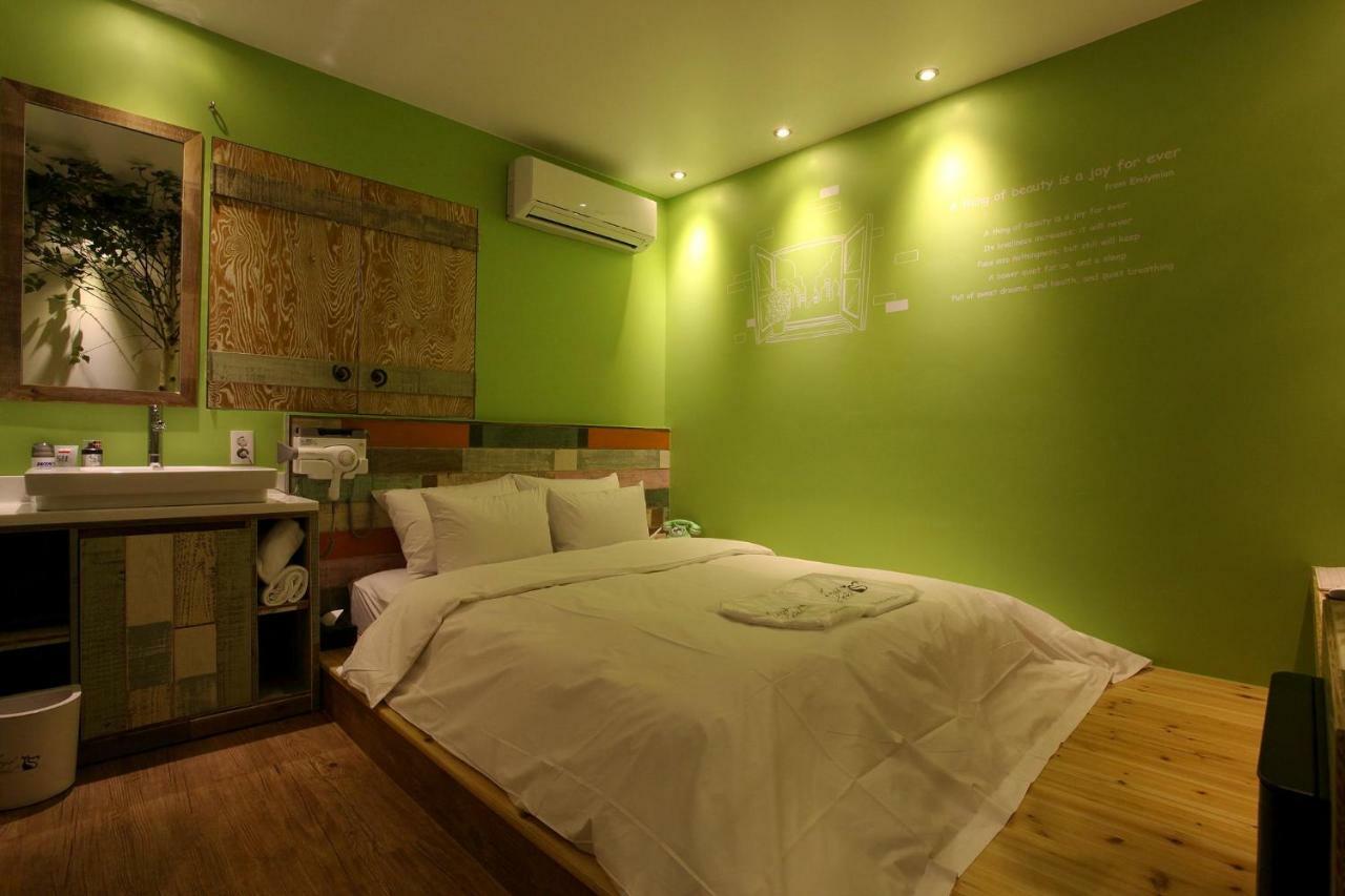 Lush Hotel Seoul Exterior foto
